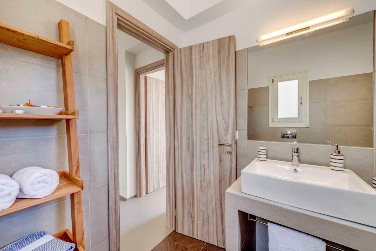 Villa Alba In Syros With Private Jacuzzi Αζόλιμνος Εξωτερικό φωτογραφία